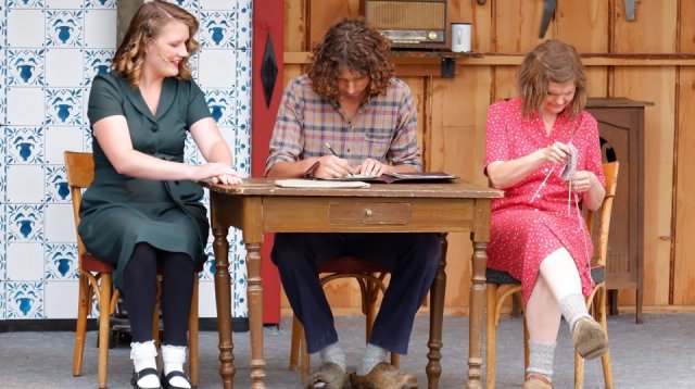 Openluchtspel Opoe in de War (zondag  1 juni 2025)